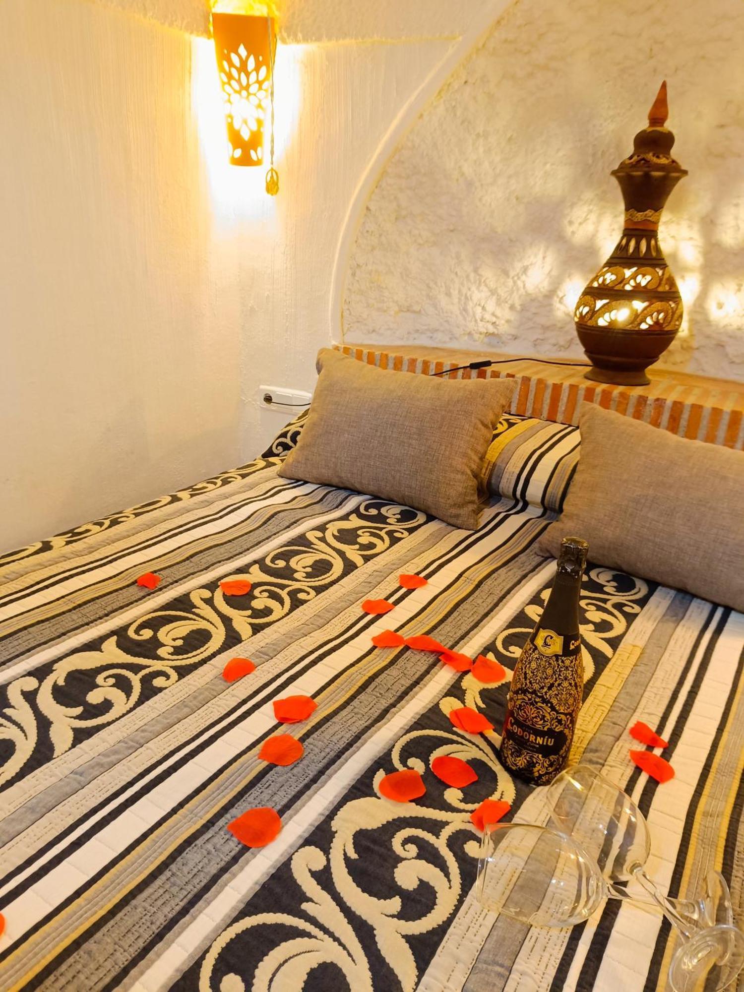 Вилла Casa Cueva The Exclusive Royal Andalusian Cave Alcudia de Guadix Экстерьер фото